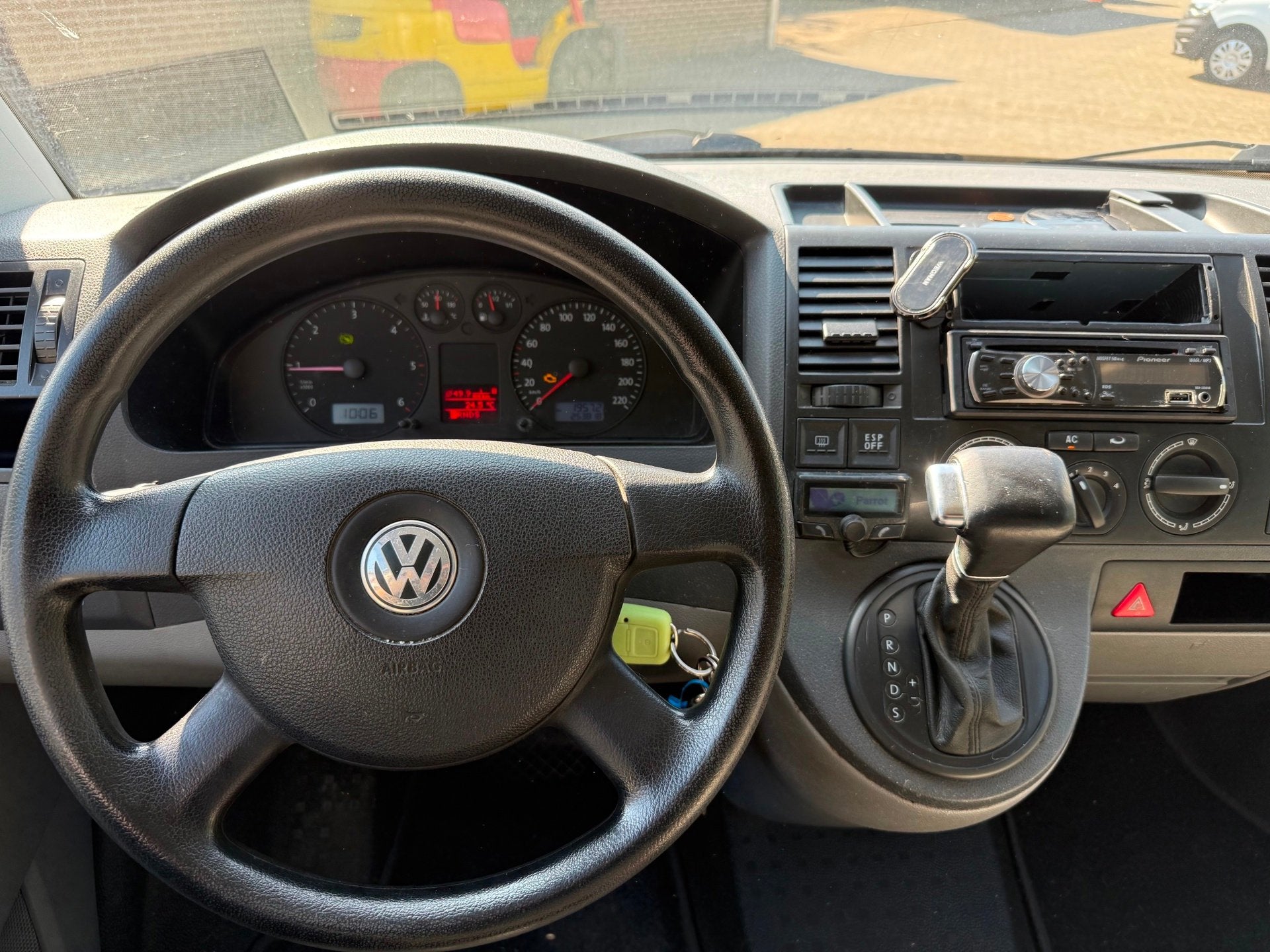 Volkswagen Transporter 2.5 TDI 300 automaat airco klep, Gebruikt, 4 cilinders, Volkswagen, 2500 kg