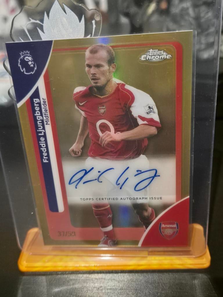 Freddie Ljungberg gesigneerde kaart Topps Chrome Arsenal, Ophalen of Verzenden