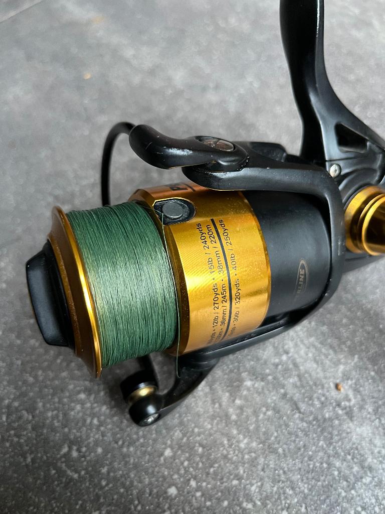 Zeer nette Penn Spinfisher V 5500, Watersport en Boten, Hengelsport | Zeevissen, Ophalen of Verzenden, Zo goed als nieuw, Molen