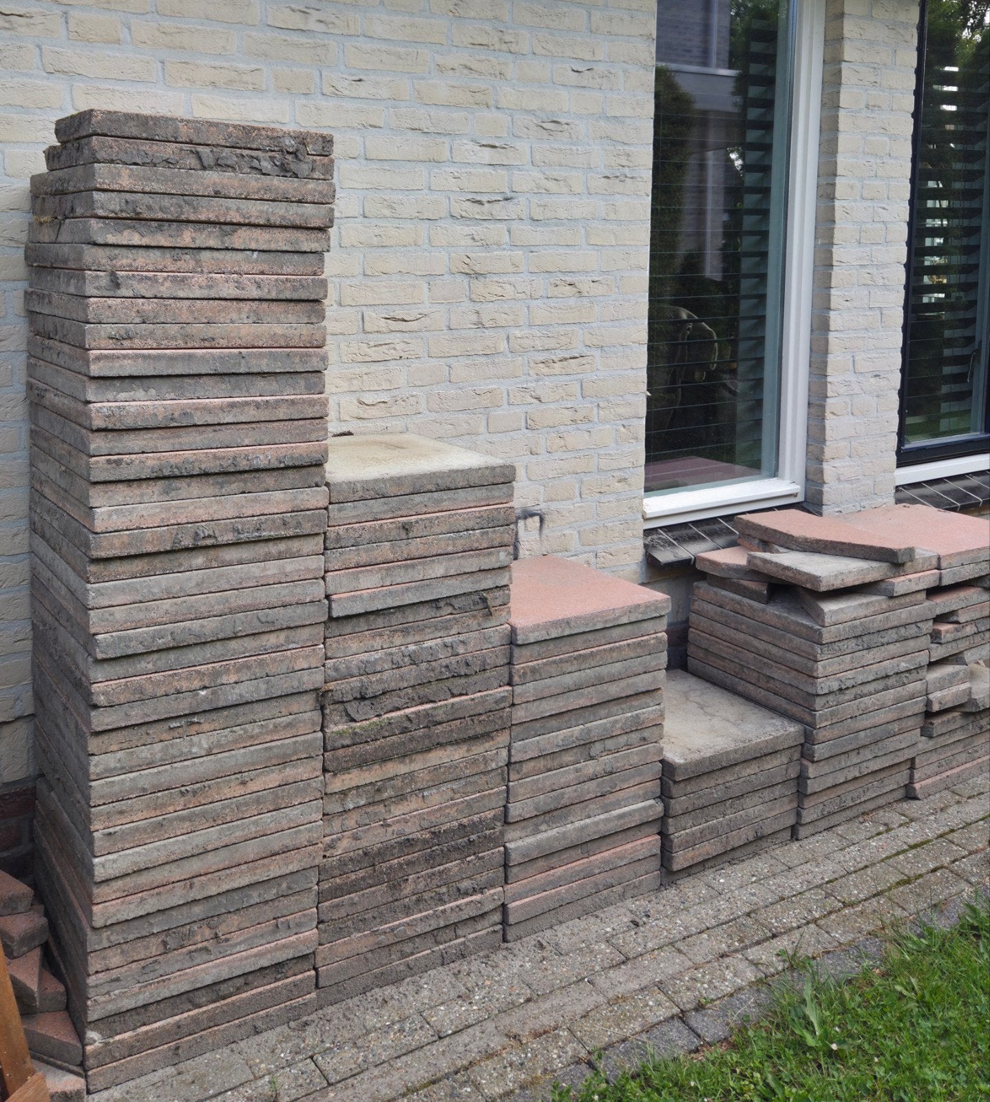 Roze/bruine terras tegels. Gratis, Ophalen, Beton, Terrastegels