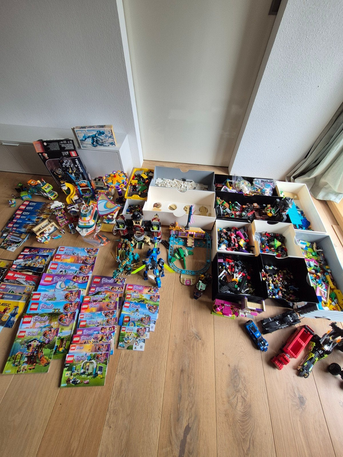 Grote collectie LEGO: City, Ninjago, Mario, Technic, Friends, Ophalen of Verzenden, Zo goed als nieuw, Overige merken