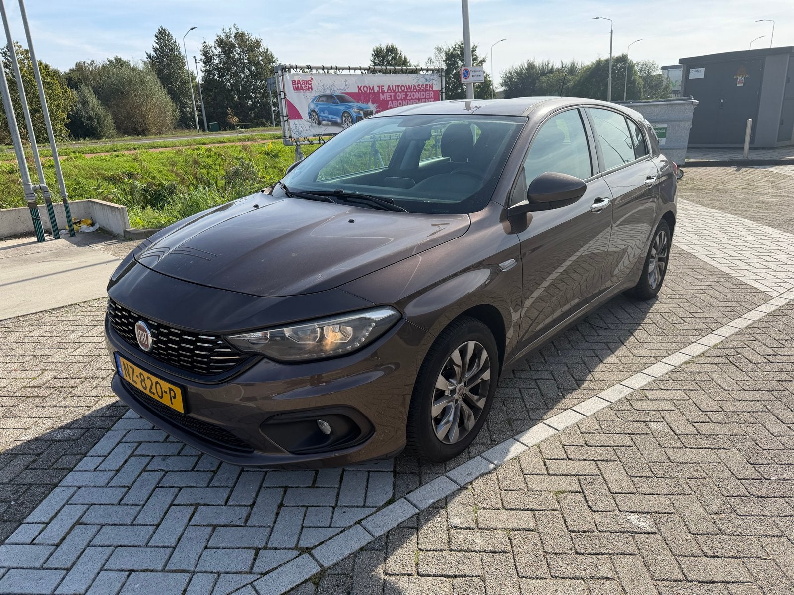 Fiat Tipo 1.4 T-jet 16V 120pk 2017 Bruin, Voorwielaandrijving, 4 cilinders, Bruin, Origineel Nederlands