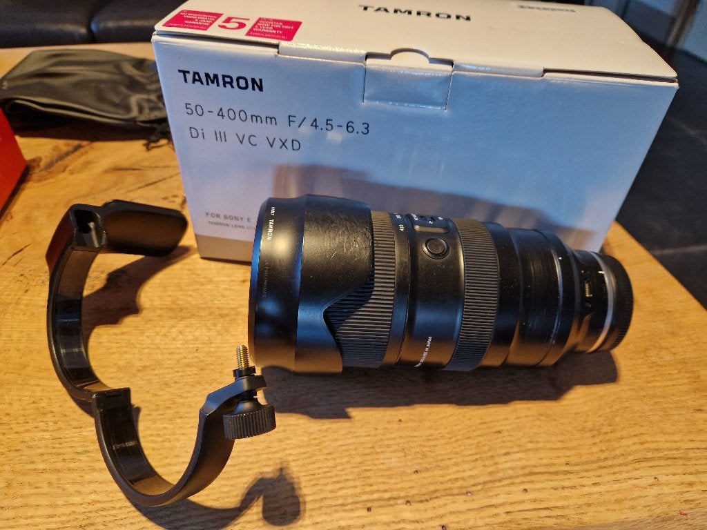 50-400mm Tamron voor sony E met statiefgondel., Zonnekap, Zo goed als nieuw, Tamron, Sony E-mount