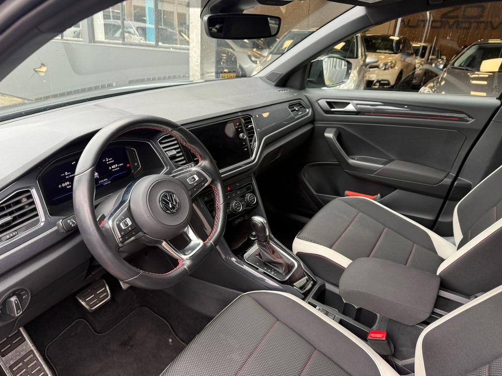 Volkswagen T-Roc 1.5 TSI Sport, Euro 6, 4 cilinders, 150 pk, LED verlichting