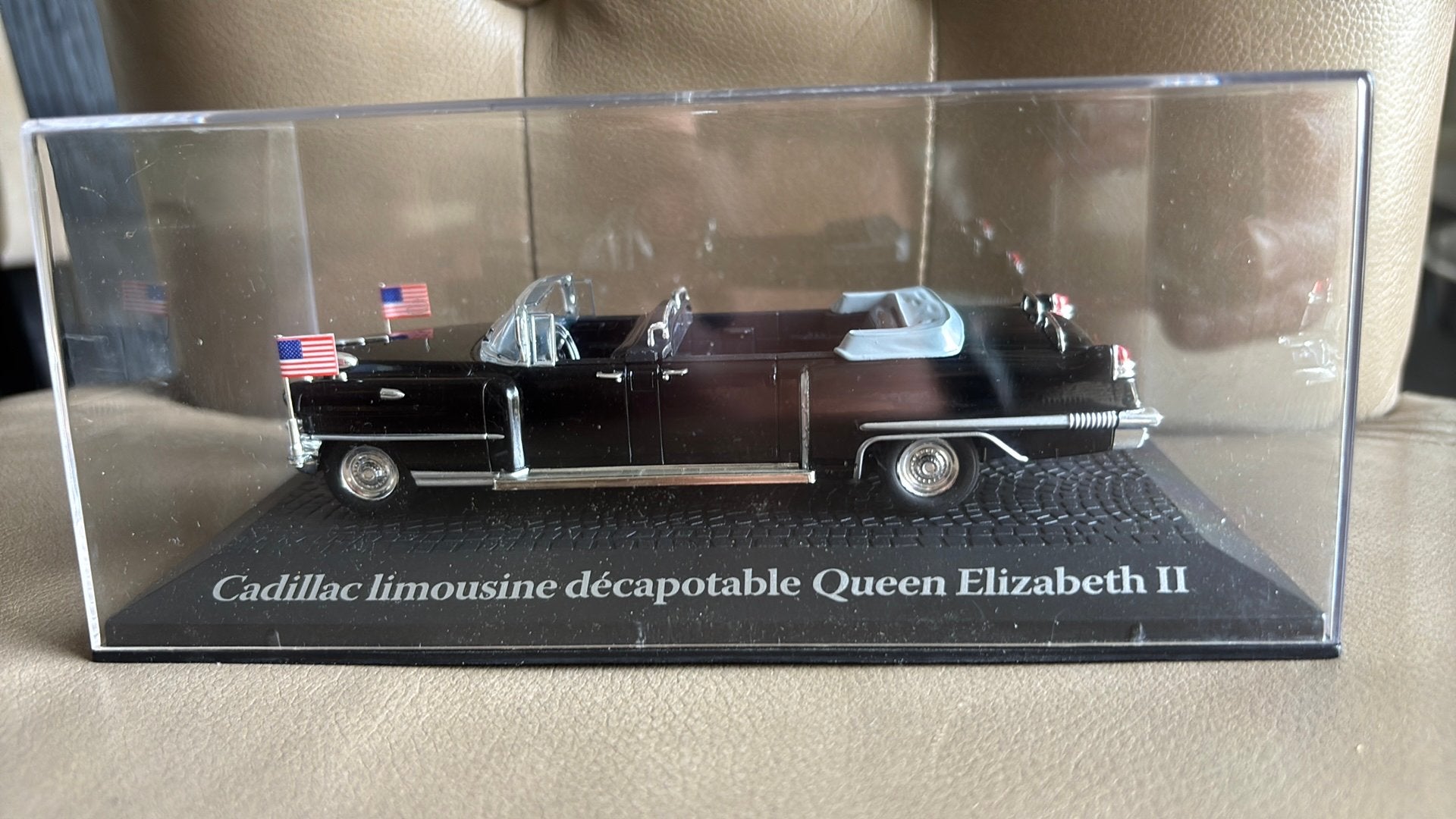 Cadillac Limousine Queen Elizabeth II, Ophalen of Verzenden, Zo goed als nieuw, Auto, Overige merken