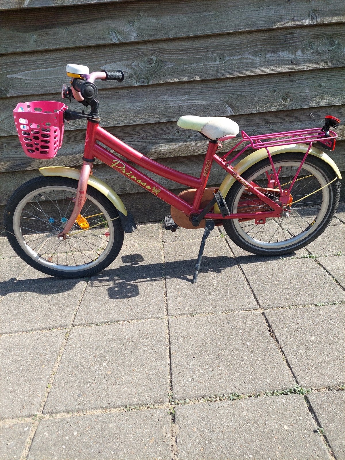 Loekie meisjes kinderleeftijd rond 5 jaar., Fietsen en Brommers, Ophalen, Terugtraprem, Gebruikt, Loekie Prinses