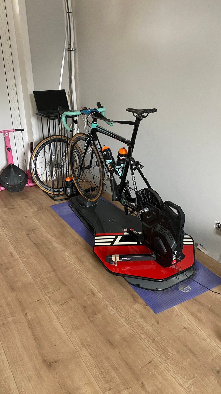 Elite Suito Smart Trainer + Rockerplate, Ophalen, Zo goed als nieuw, Overige typen