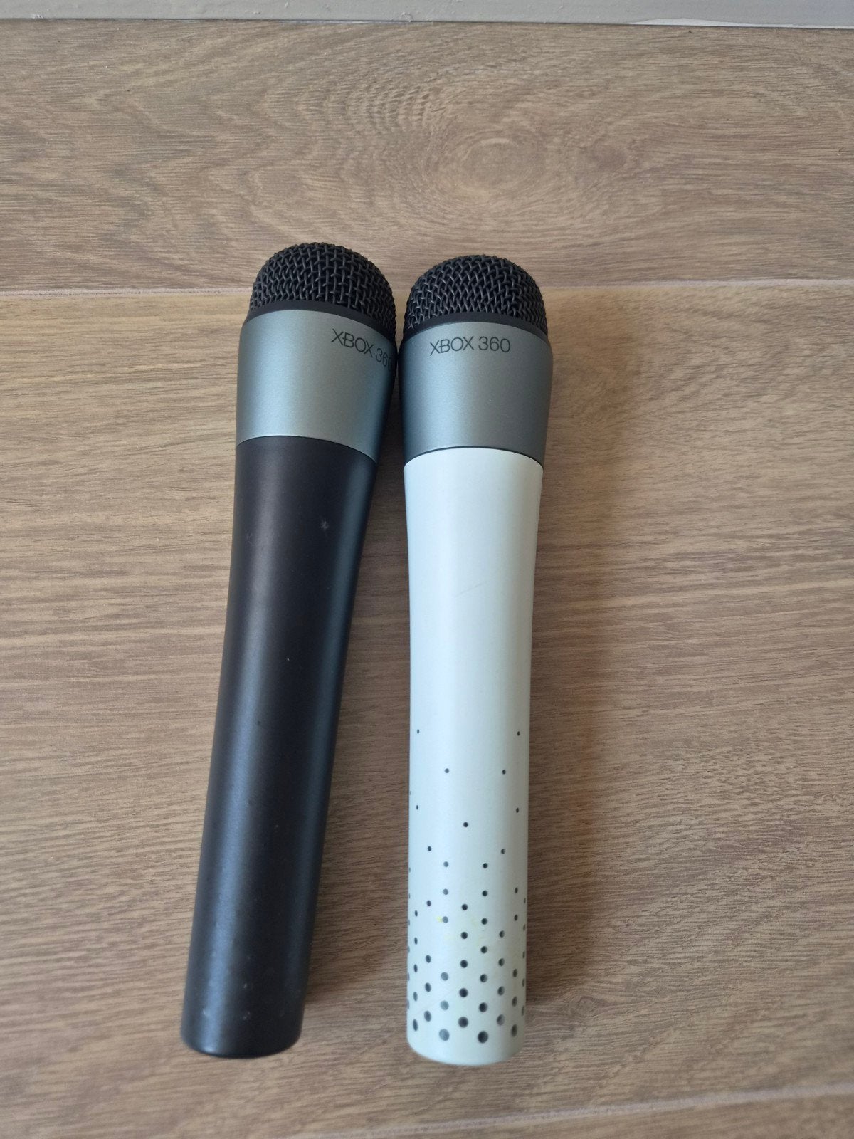 Xbox 360 Microfoon - Zwart en Wit (Set), Ophalen of Verzenden, Gebruikt, Microfoon, Xbox 360