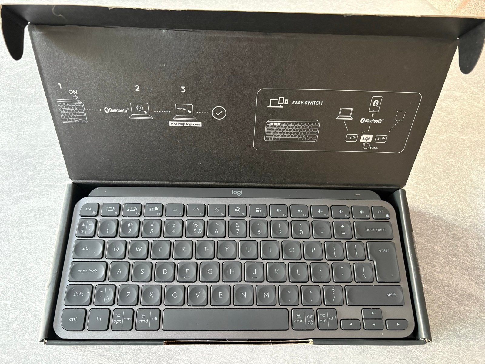 Logitech MX Keys Mini - Zo goed als nieuw, Computers en Software, Toetsenborden, Draadloze ontvanger, Ophalen of Verzenden, Zo goed als nieuw