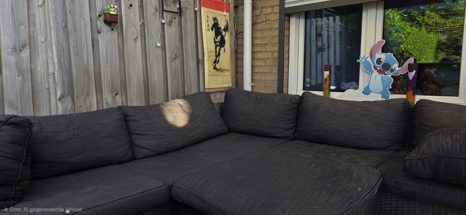 buiten loungebank met stoel en poef, Ophalen, Gebruikt, Rotan, 6 zitplaatsen