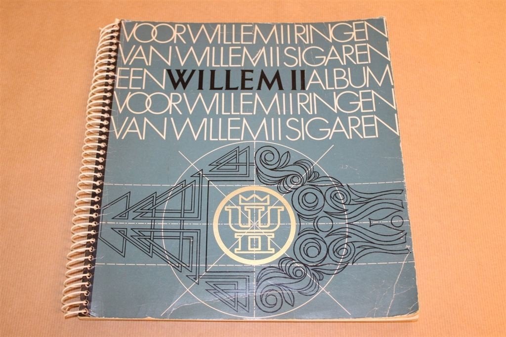Album voor sigarenringen. 1965. Sigarenandjes. Willem 2., Gebruikt, N.v.t., N.v.t., Ophalen of Verzenden