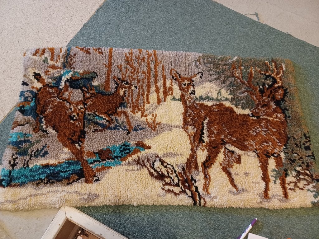 wandkleed zelf geknoopt, Gebruikt, Meerkleurig, 135 cm, Ophalen of Verzenden