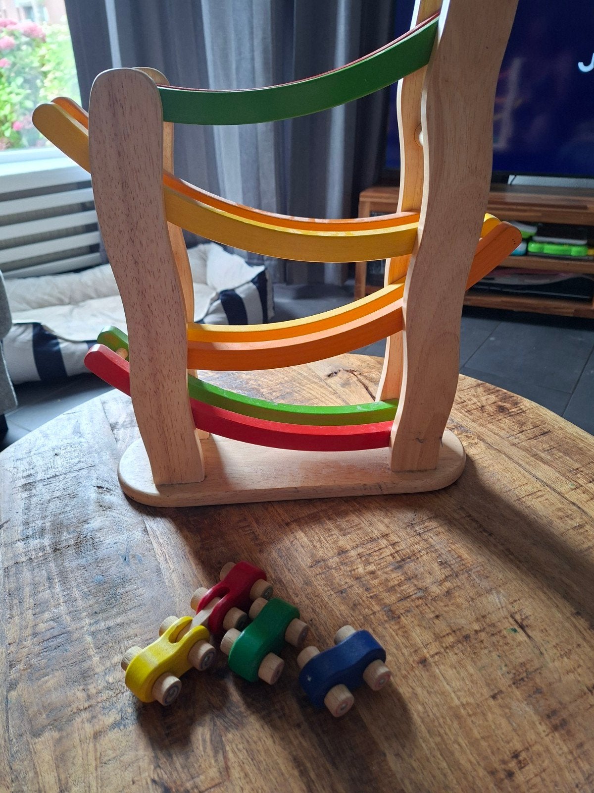 Houten autobaan met 4 autootjes, Ophalen, Gebruikt, Rij- of Hobbelspeelgoed
