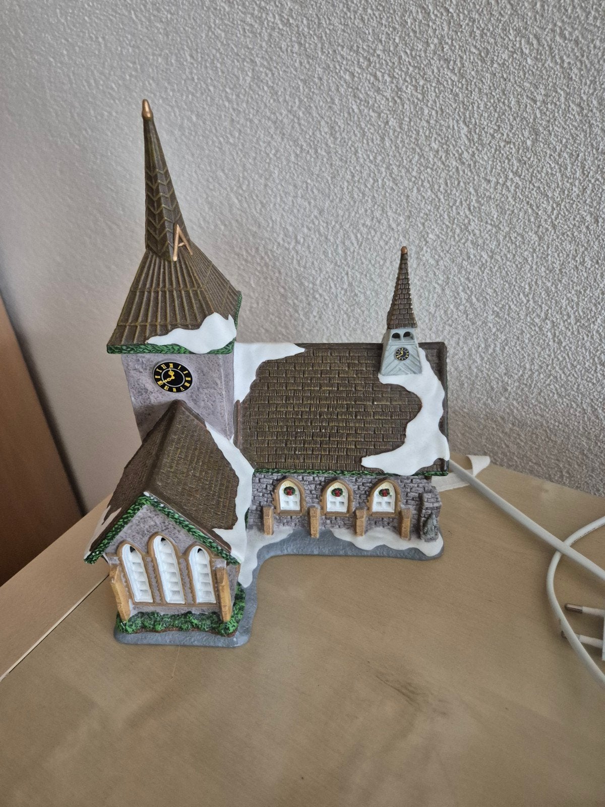 te koop: kerkje met verlichting, Diversen, Kerst, Ophalen