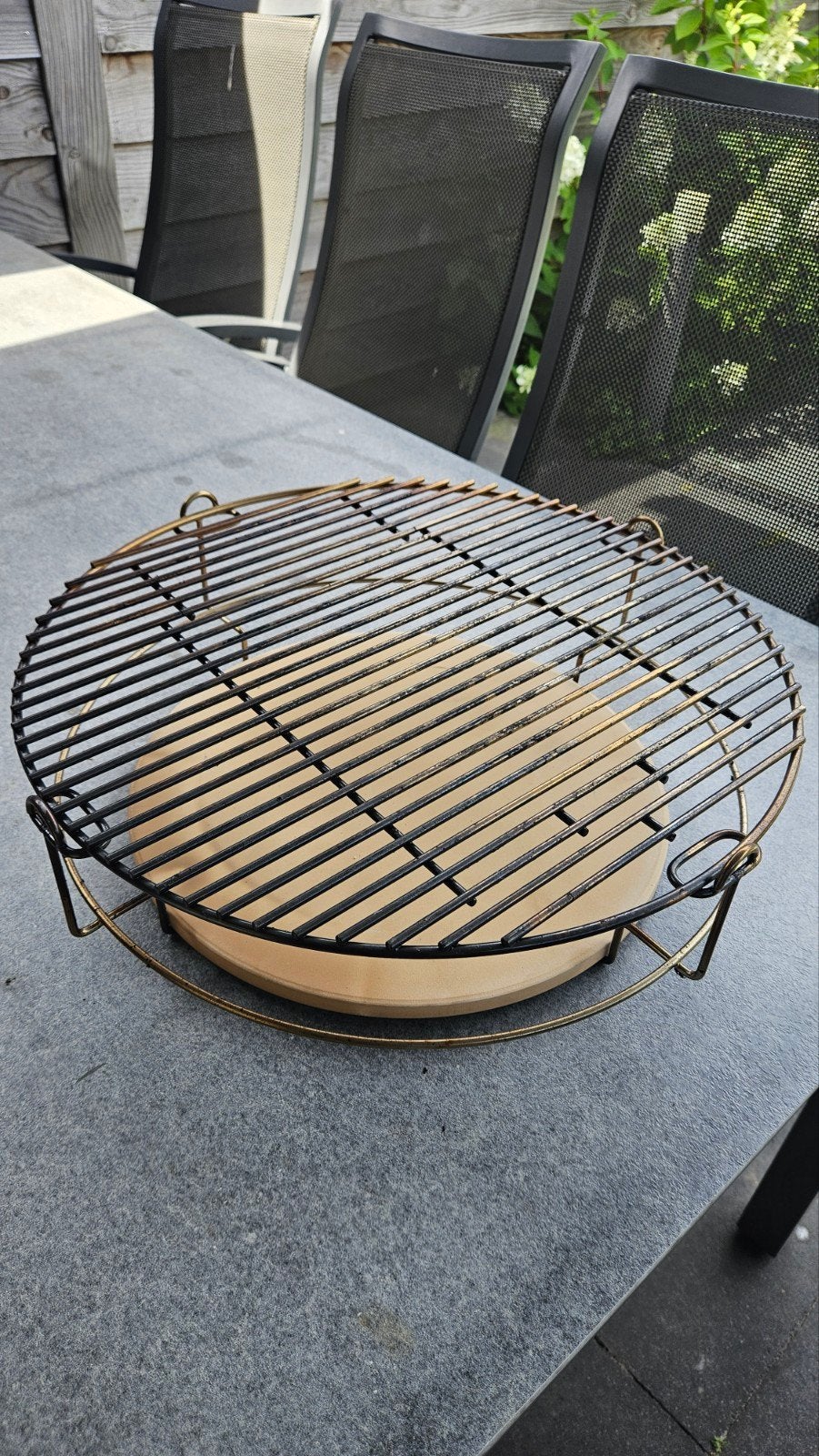 Grill Guru Large Plate Setter en Rooster - Zo goed als nieuw, Tuin en Terras, Barbecue-accessoires, Ophalen, Zo goed als nieuw