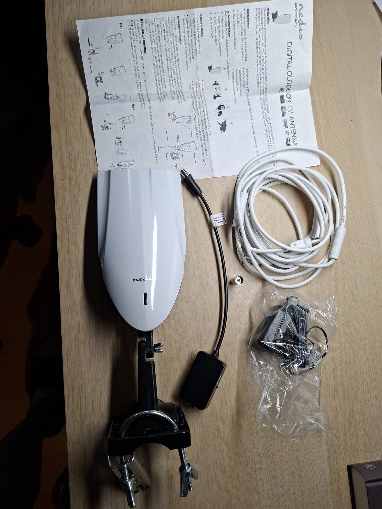 digitale buitenantenne merk Nedis, Ophalen of Verzenden, Zo goed als nieuw, (Schotel)antenne, Overige merken