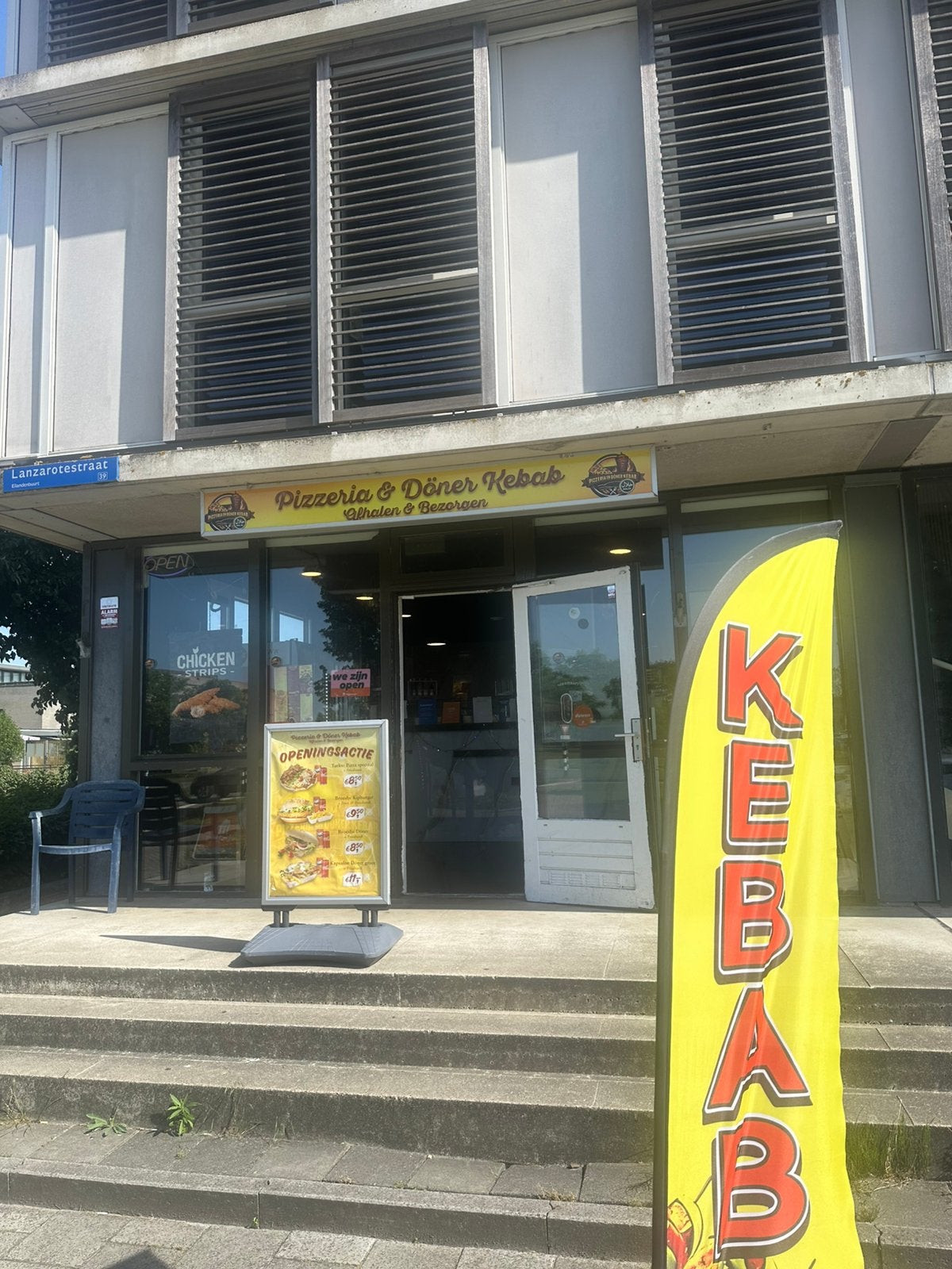 Pizzeria en döner kebab te koop, Drie personen of meer, Kortingskaart
