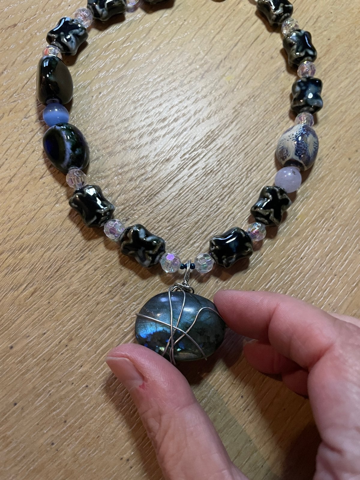 Labradoriet met keramiek ketting, Sieraden, Tassen en Uiterlijk, Kettingen, Blauw, Nieuw, Ophalen of Verzenden, Steen of Mineraal