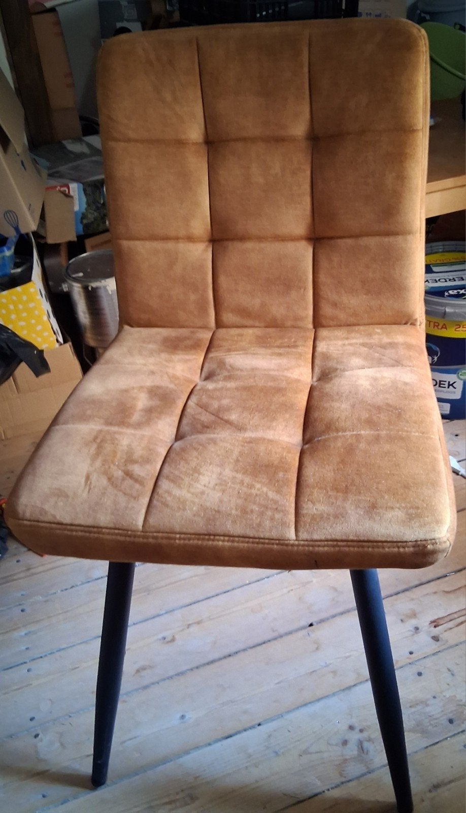 2 velvet eetkamerstoelen oker geel, Ophalen, Zo goed als nieuw, Overige kleuren
