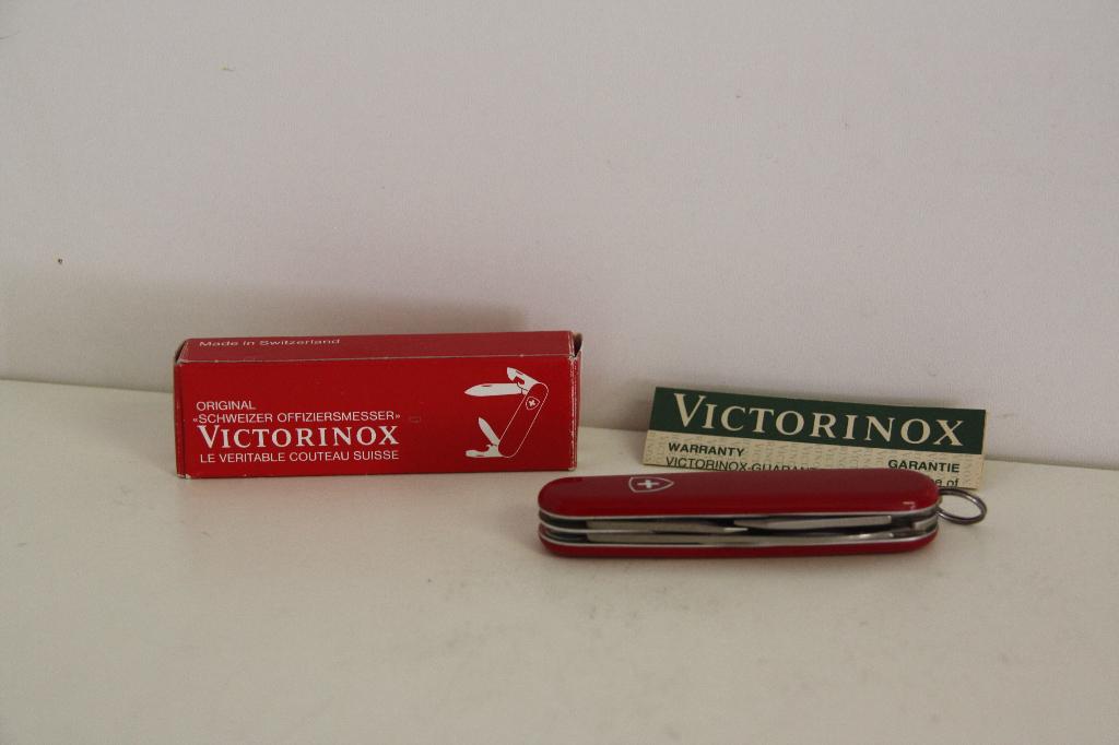 Vintage Victorinox Officiersmes. Nieuw in doos., Ophalen of Verzenden, Nieuw