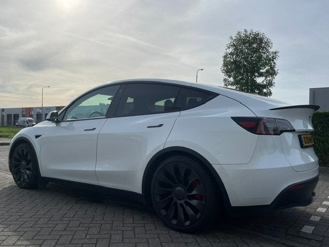 Foto 3 van Tesla Model Y Performance AWD 2024 534 pk btw-auto