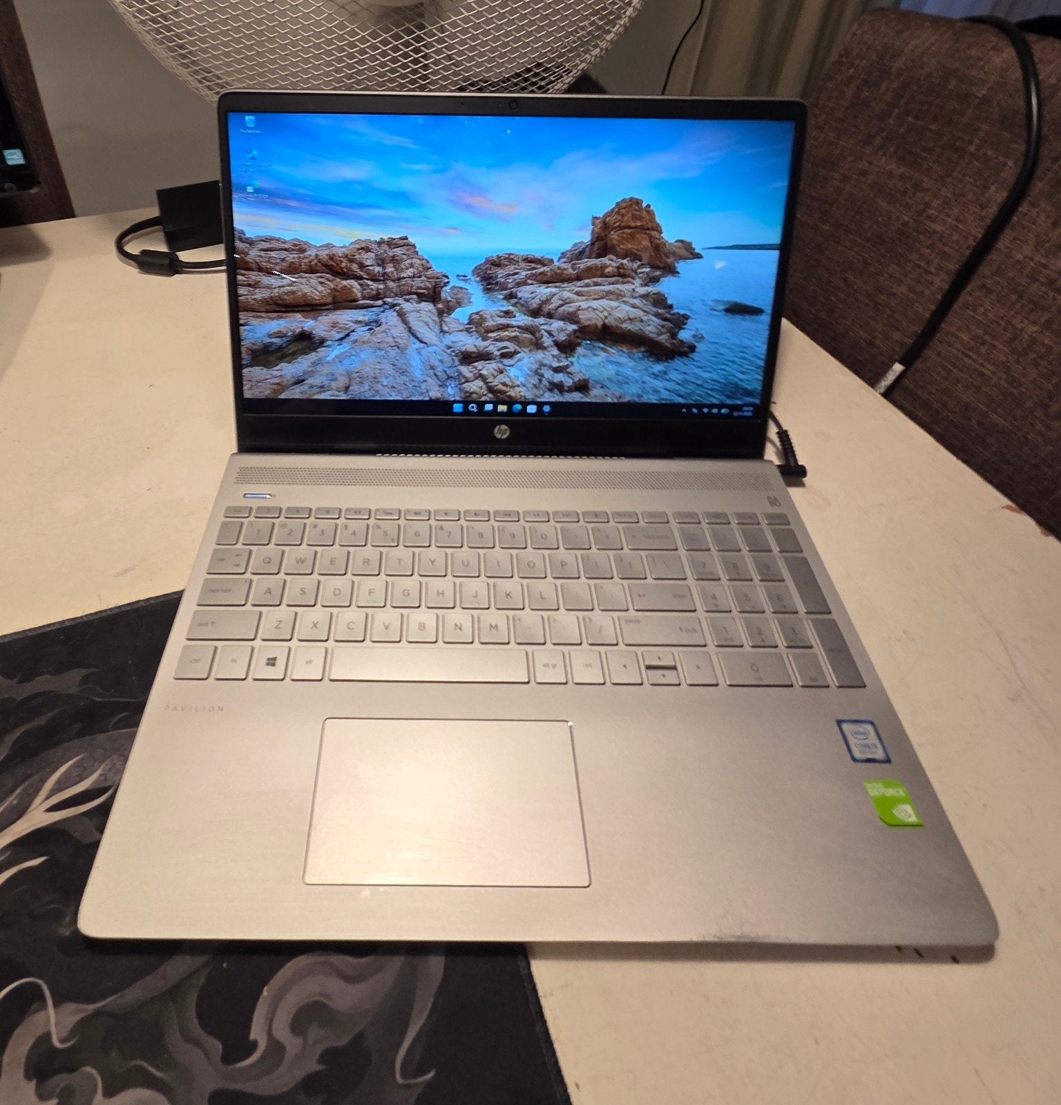 Laptop HP Pavilion 15 CK093ND - I5 - SSD - 8 GB - MX150 2GB, Met videokaart, Intel® Core™ i5 8250U 8Generatie, 8 GB, Ophalen of Verzenden