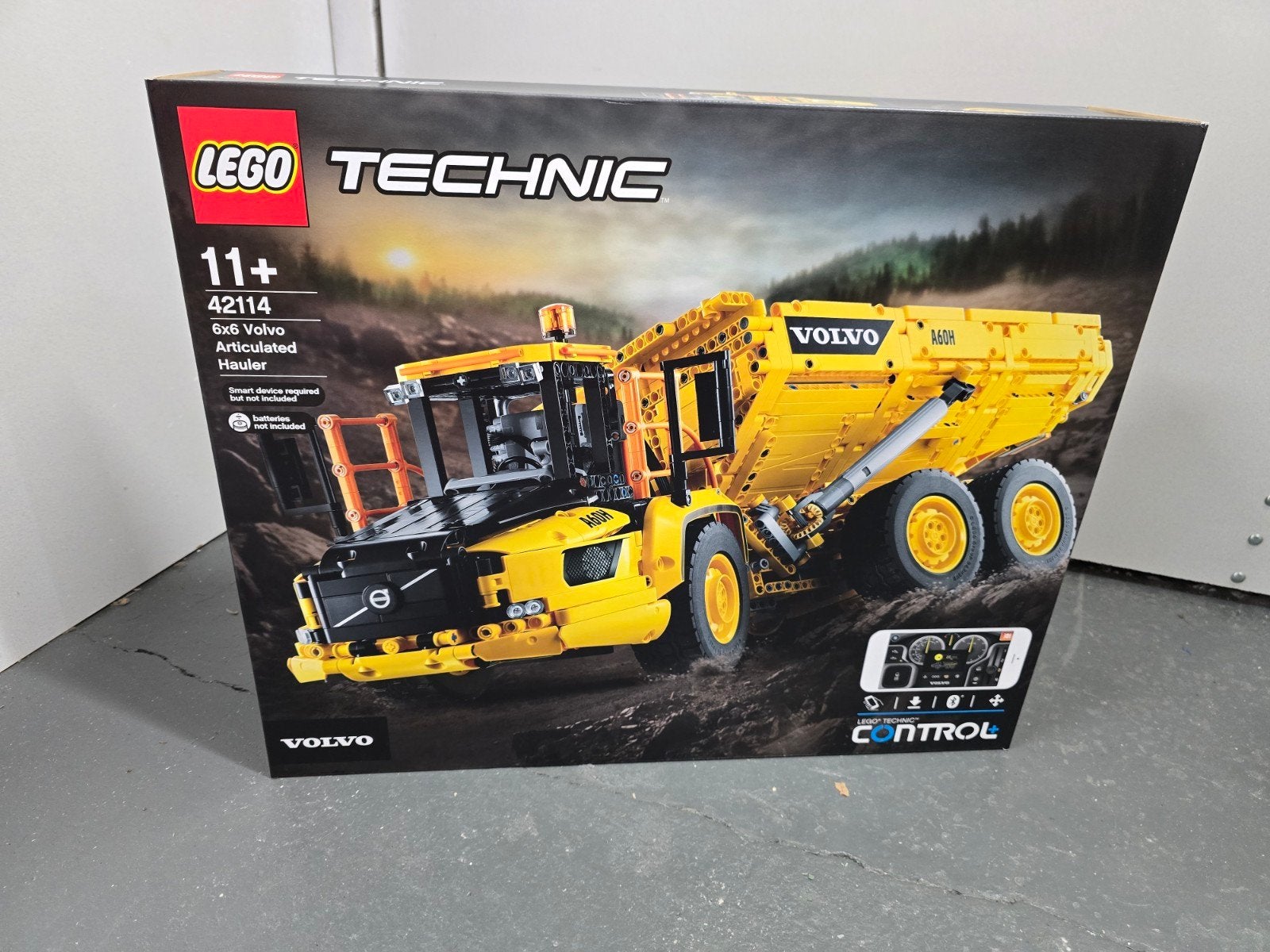 LEGO Technic 42114 Volvo 6x6 Kiepwagen - Nieuw in doos, Kinderen en Baby's, Ophalen of Verzenden