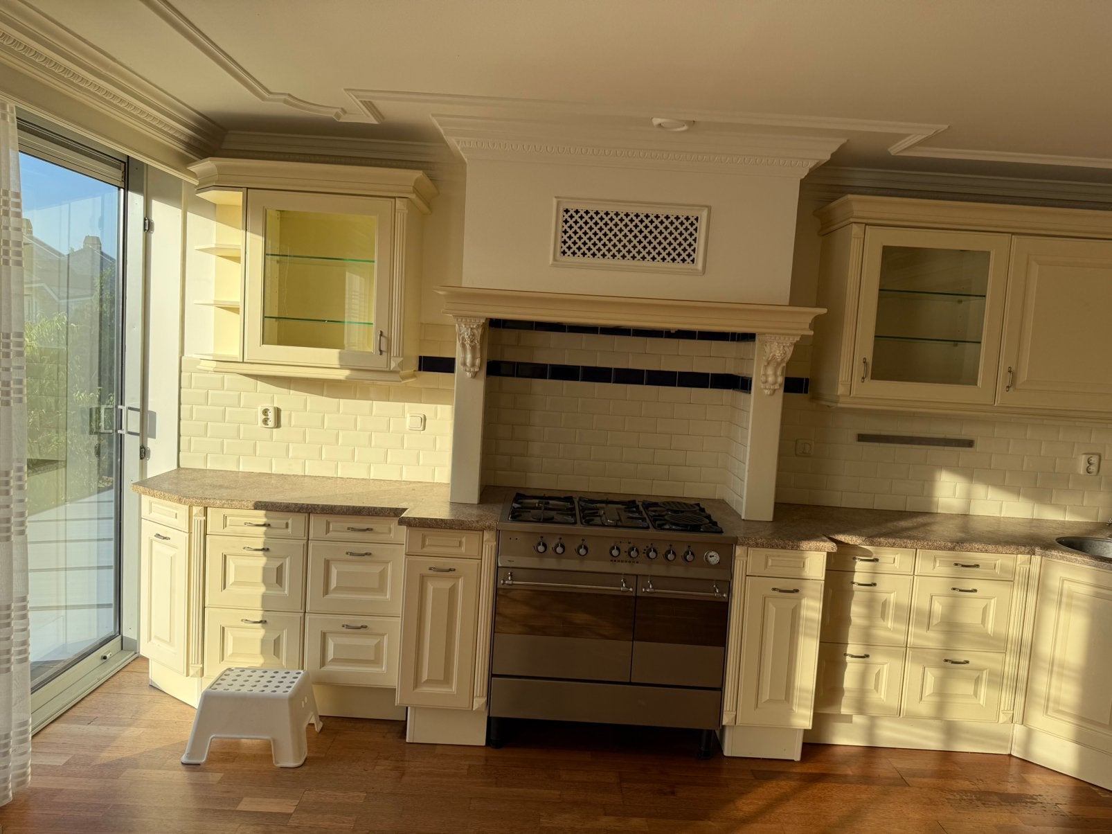 Keuken incl fornuis oven en koelkast, Huis en Inrichting, Ophalen, Gebruikt, Hoekkeuken