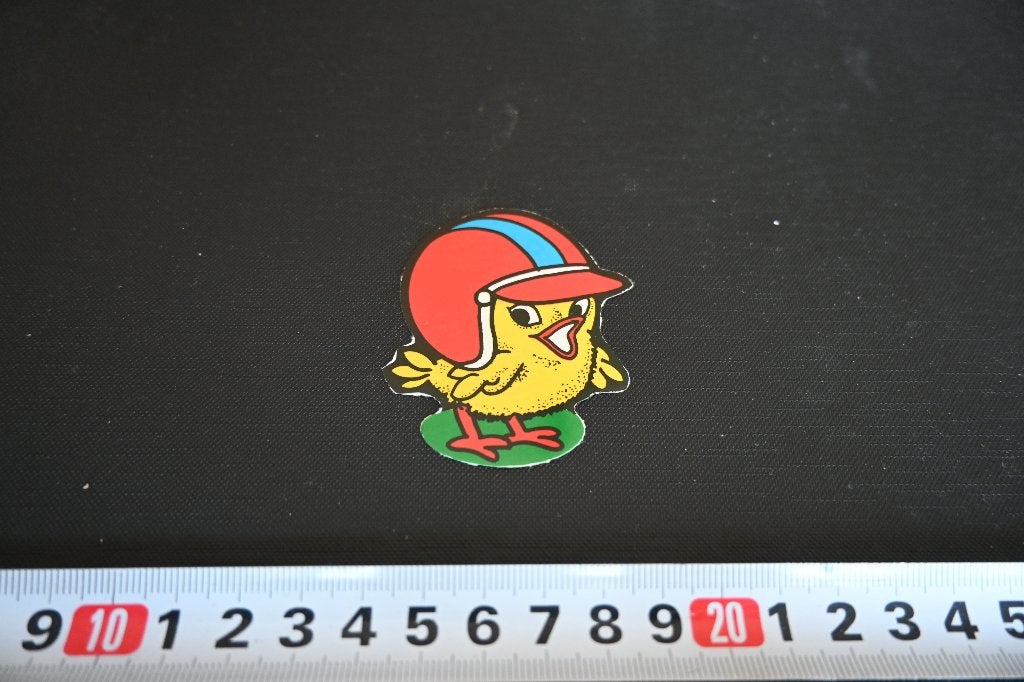 sticker strip kuiken met grote helm, Ophalen of Verzenden, Zo goed als nieuw