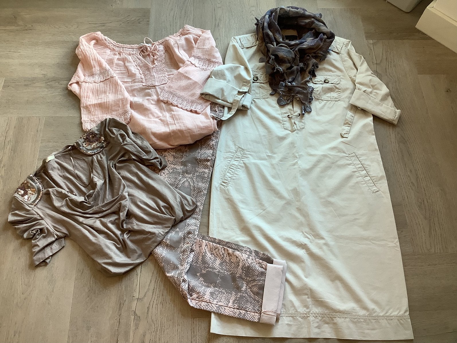Super leuke dames set zgan, Ophalen of Verzenden, Zo goed als nieuw, Maat 38/40 (M)