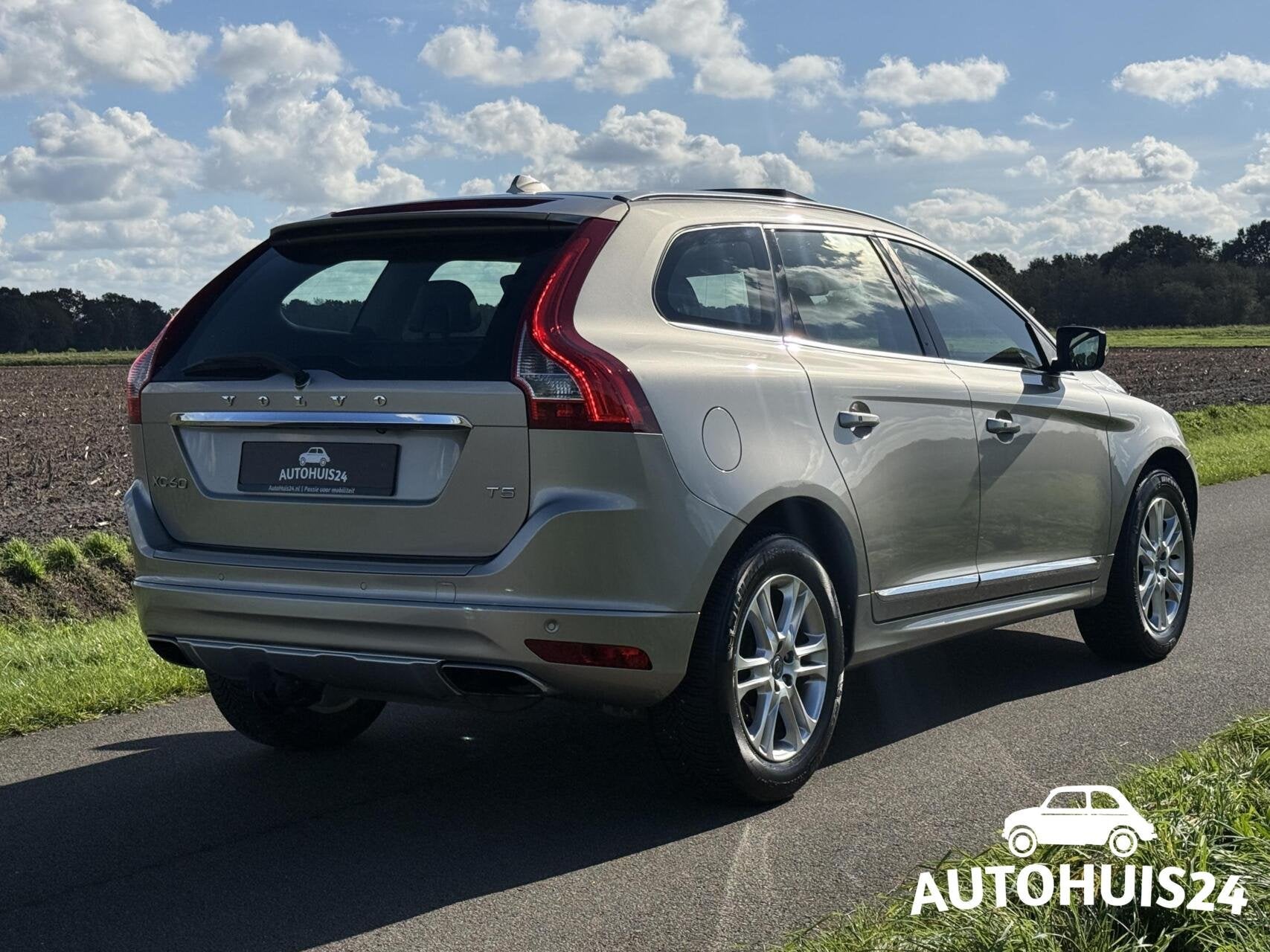 Volvo XC60 2.0 T5 FWD Summum ACC|PANODAK|KEYLESS|NL-AUTO|TRE, Dealer onderhouden, 15 km/l, Gebruikt, 4 cilinders