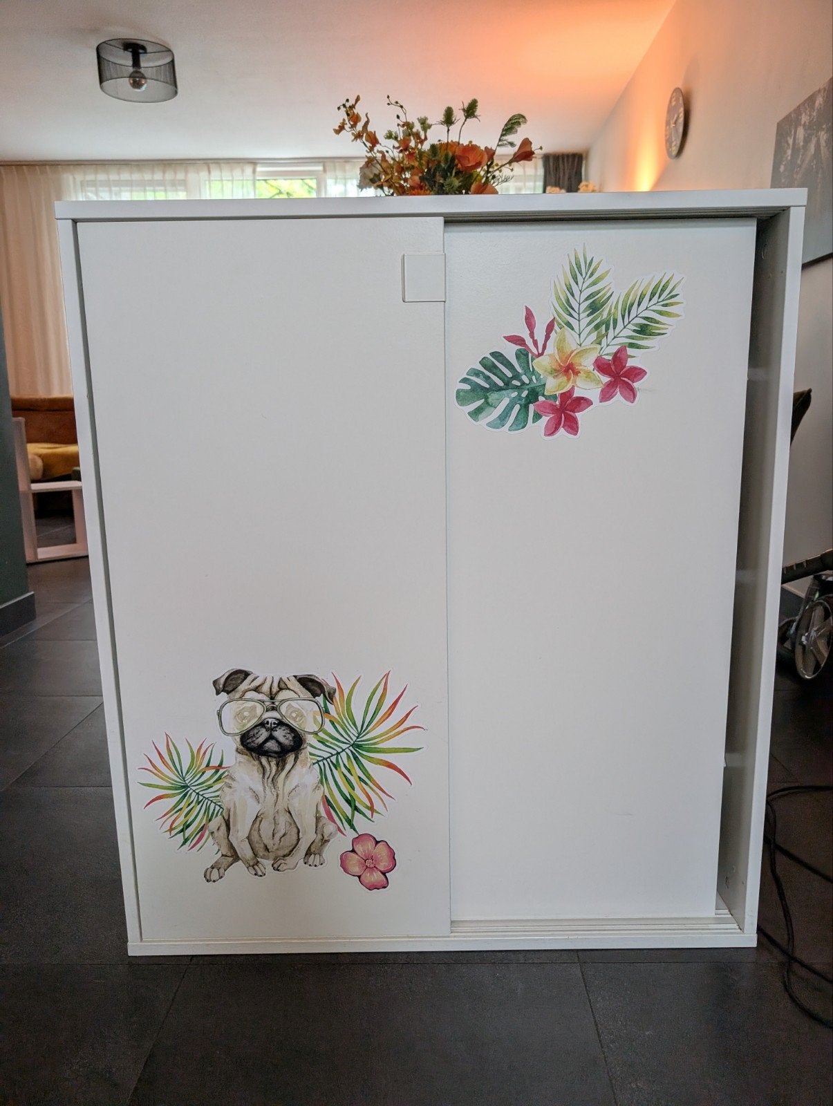 IKEA VIHALS (schoenen)kast met schuifdeuren en stickers, Ophalen, Gebruikt