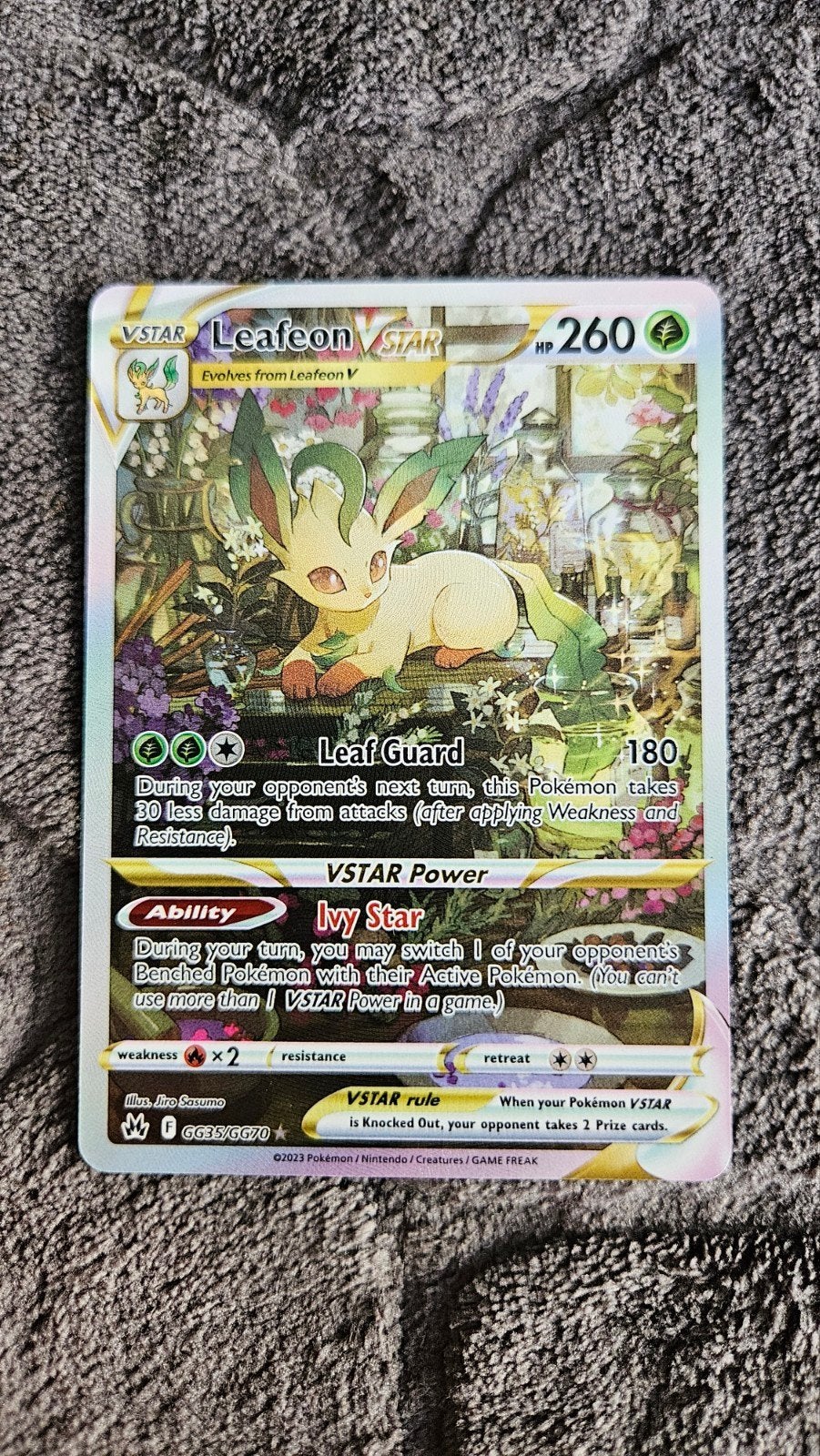Pokemon Kaart Leafeon VSTAR GG35/GG70 Crown Zenith, Ophalen of Verzenden, Zo goed als nieuw, Losse kaart