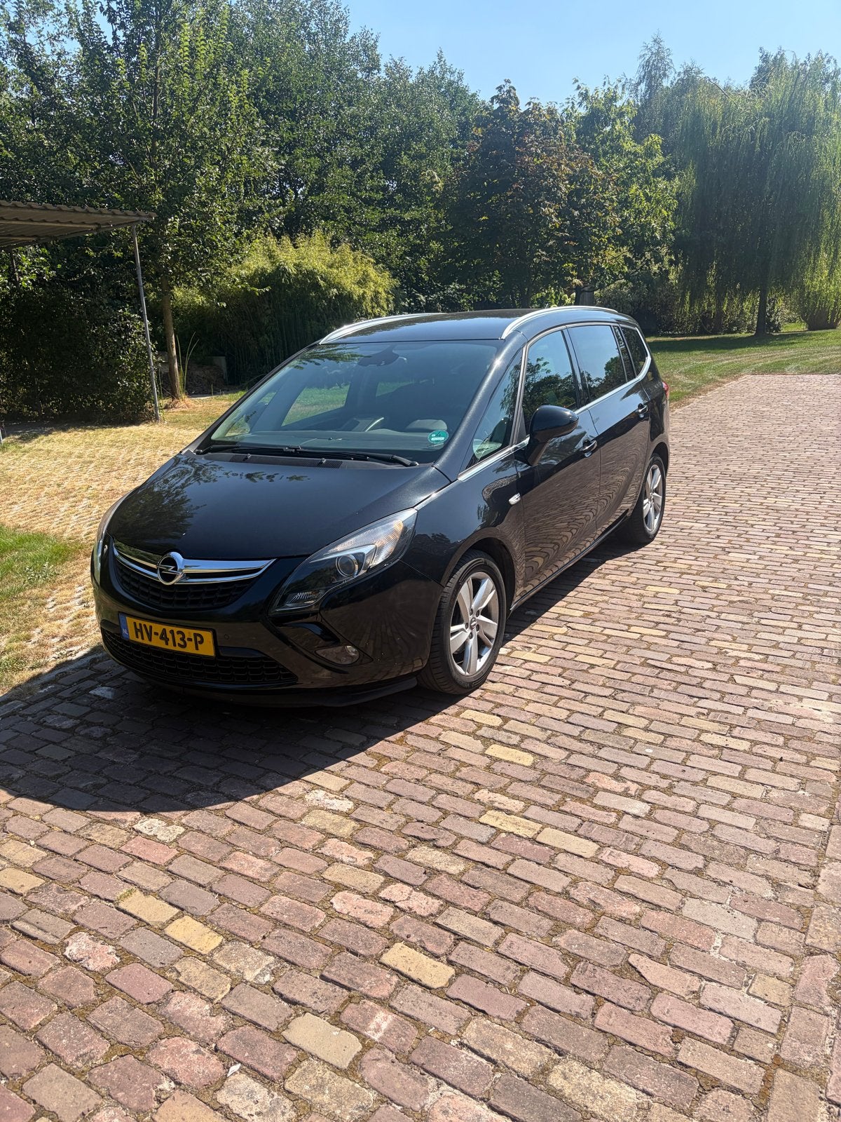 Opel Zafira 1.6CDTI 99KW/135PK Ecoflex 2015 Zwart, 136 pk, 4 cilinders, 7 stoelen, Zwart