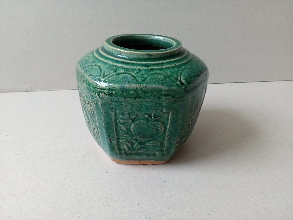 Oude steengoed gemberpot. Groen. Florale versiering., Ophalen of Verzenden