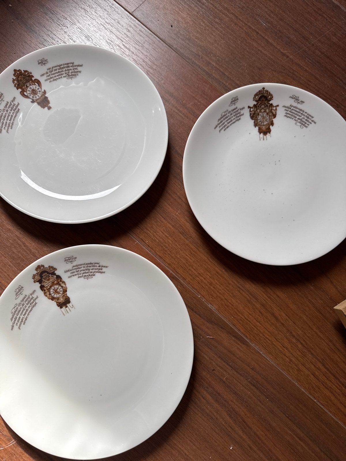 Set van 3 Mitterteich Porzellan 'Stoelklok' borden, Ophalen