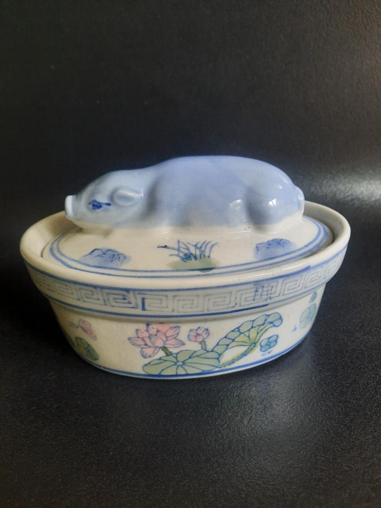 vintage schaal / terrine 'varkentje'. jaren '70, Huis en Inrichting, Ophalen of Verzenden, Overige stijlen, Porselein, Schaal of Schalen