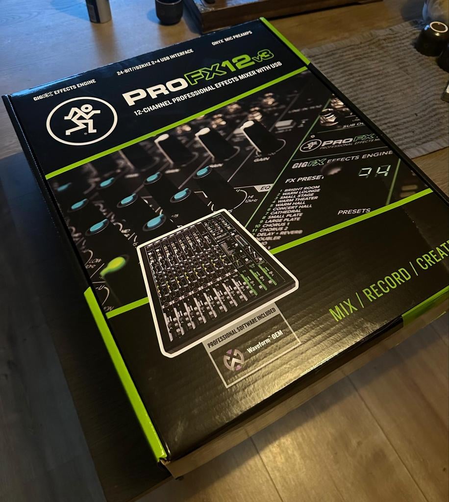 Nieuw in doos: Mackie ProFX12v3 FX-mixer, Ophalen of Verzenden, Nieuw