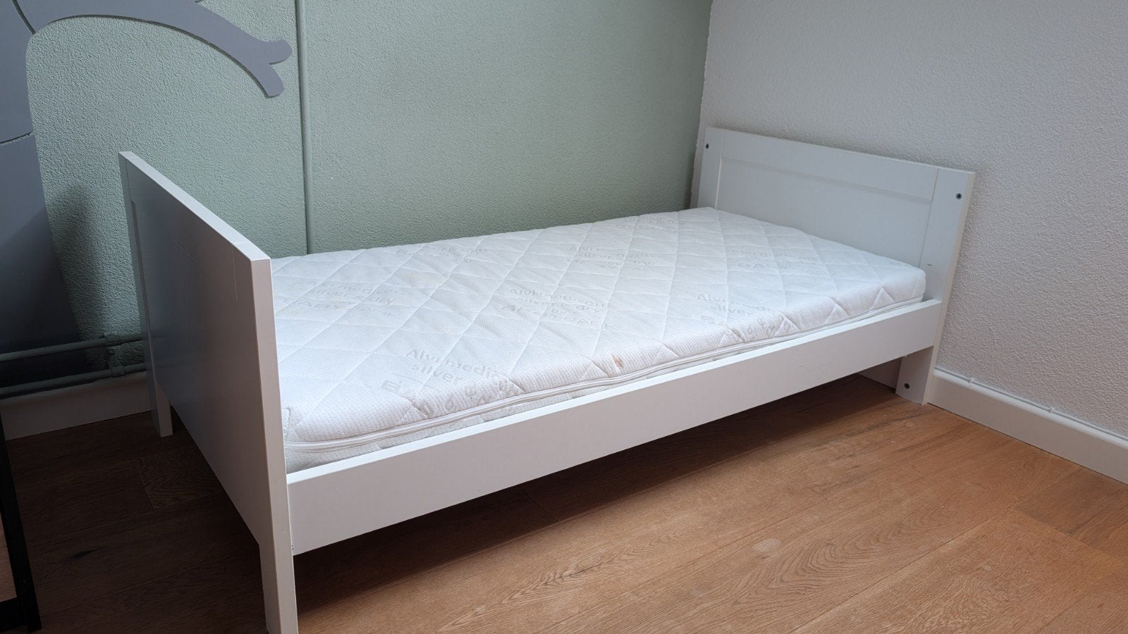 Peuterbed/ ledikant, incl. matras, Ophalen