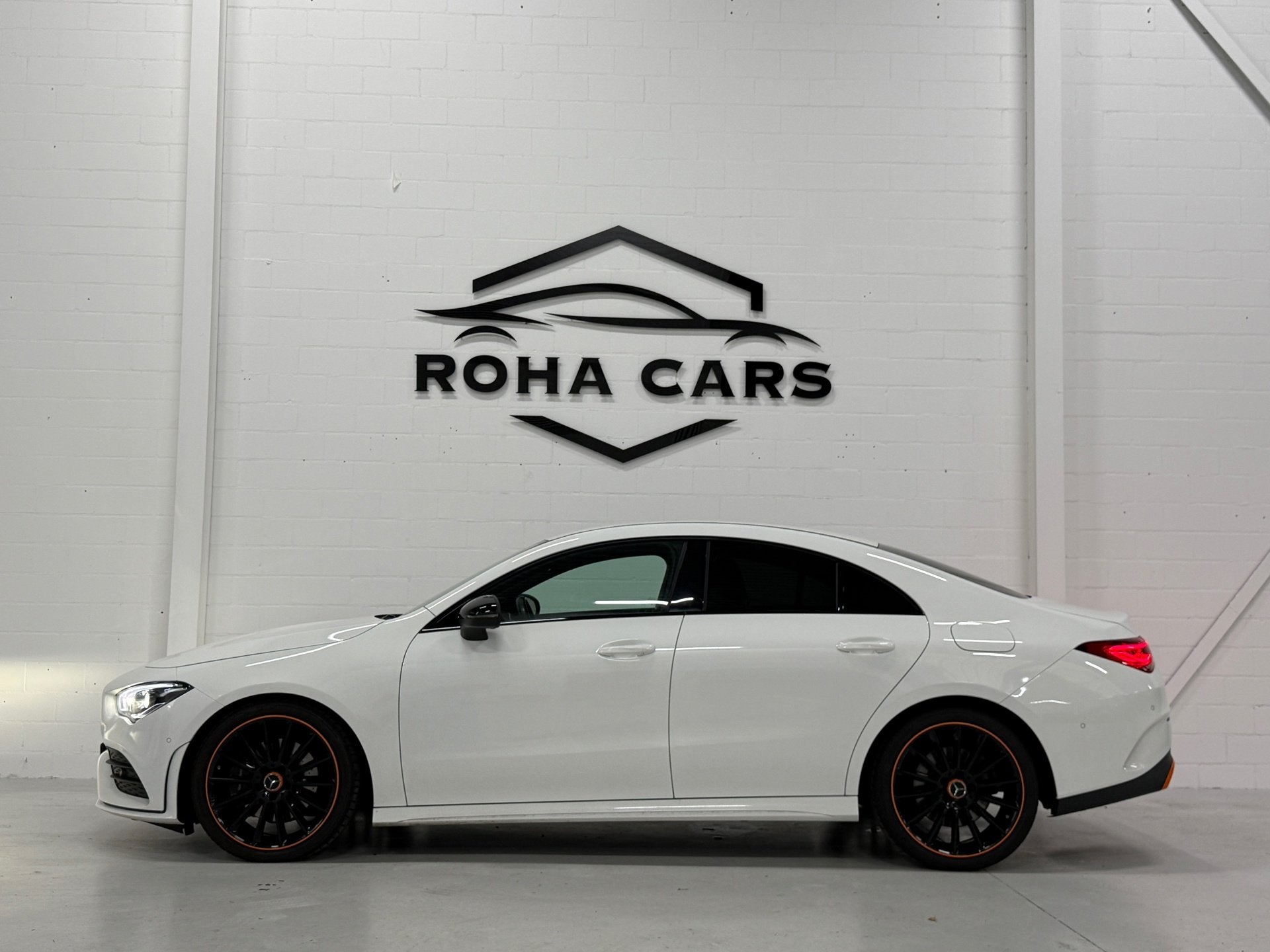 Mercedes-Benz CLA 220 AMG-line Edition 1 Night*Burmester*Cam, Auto's, Gebruikt, Overige brandstoffen, Wit, Bedrijf
