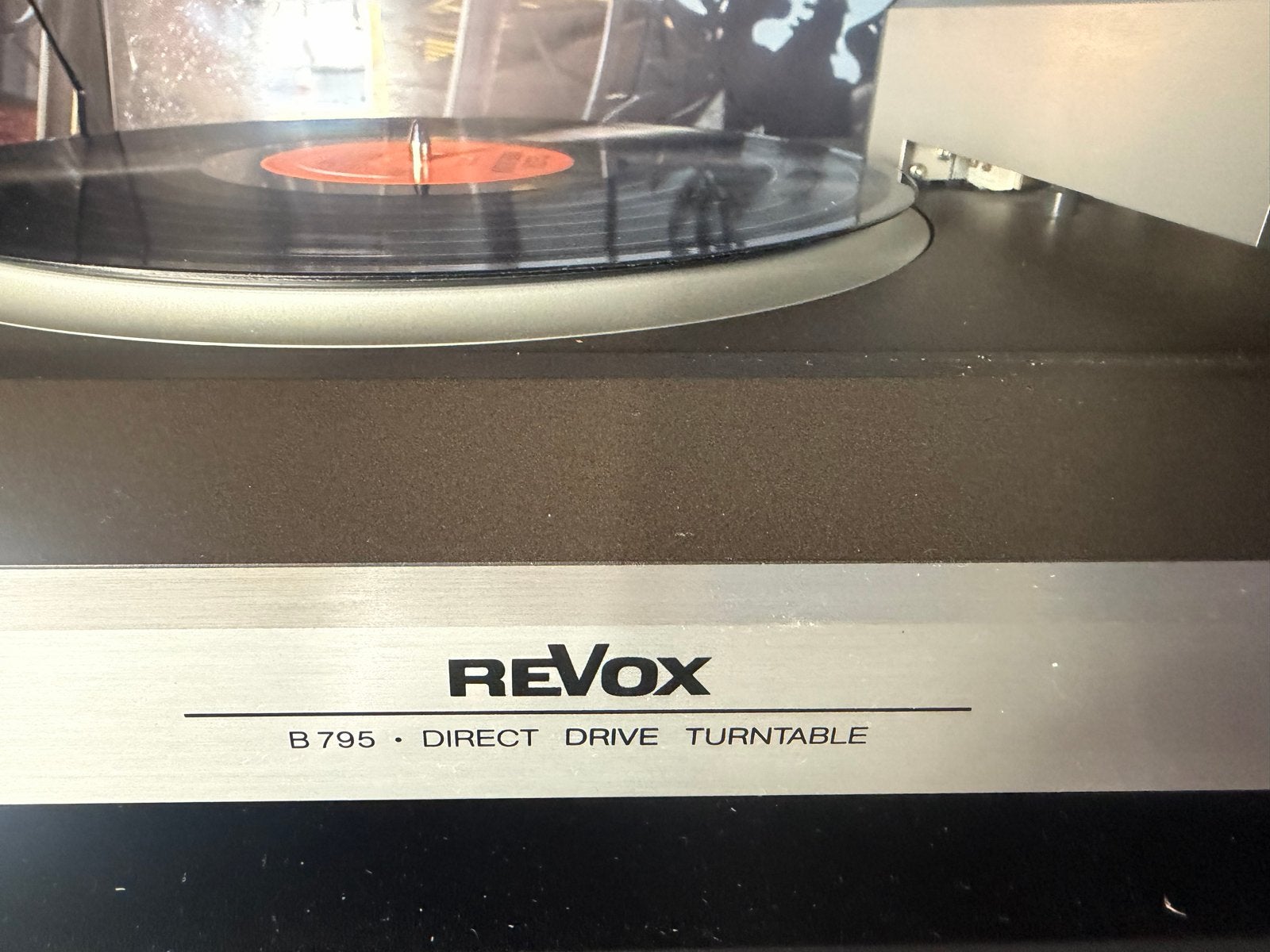 Foto 4 van Revox B795 Direct Drive Platenspeler - Uitstekende Staat