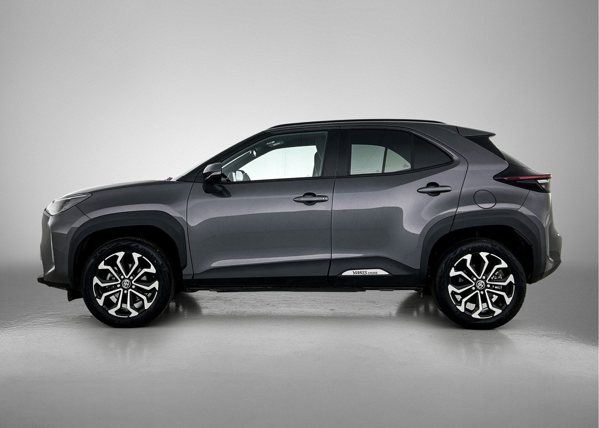 Toyota Yaris Cross 1.5 Hybrid Business Plus AWD | BTW voertu, Stof, Gebruikt, Automatische klimaatregeling, 116 pk