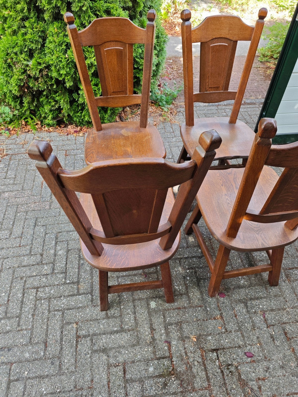 4 eikenhouten stoelen in goede conditie, Ophalen, Gebruikt, Bruin, Vier