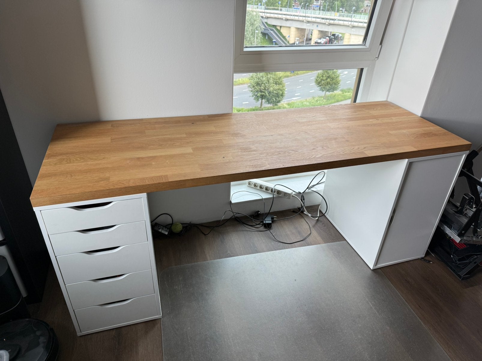 Bureau Karly / Alex van ikea, Ophalen, Zo goed als nieuw