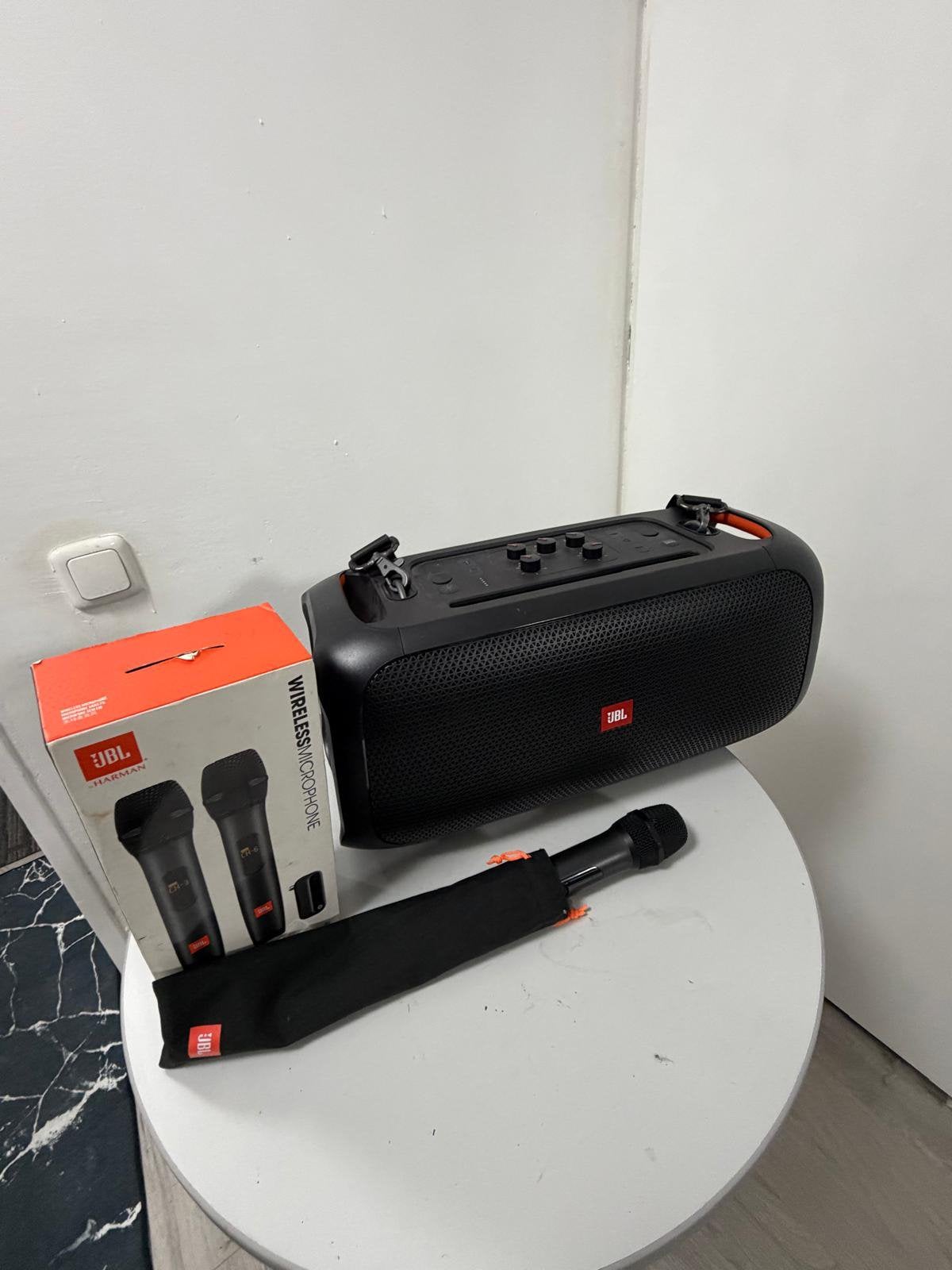 Jbl tge go partybox met ingebouwde microfoon en 2 jbl extra, Ophalen of Verzenden, Zo goed als nieuw, Luidspreker(s)