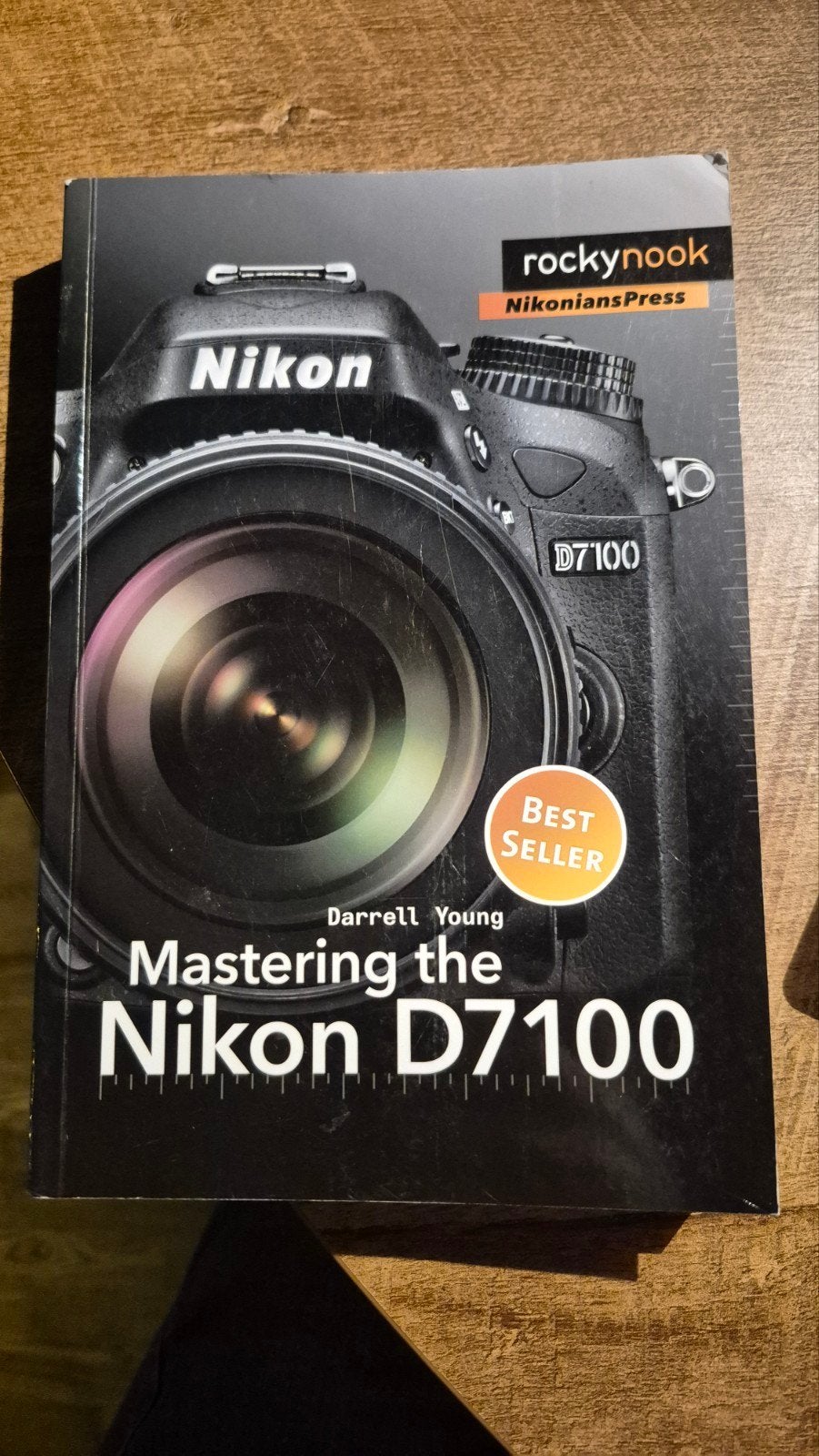Nikon D7100 Boeken & Handleiding, Ophalen, Gelezen, Fotografie algemeen, Benno Hessler, Darrell Young, Dré de Man