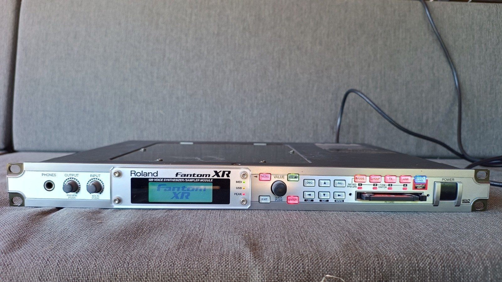 Roland Fantom XR Synthesizer/Sampler Module met SRX-04, Muziek en Instrumenten, Synthesizers, Gebruikt, Overige aantallen, Roland