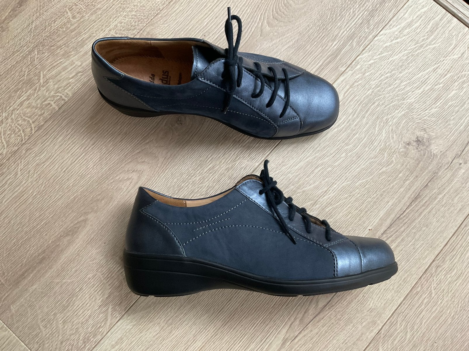 Donkerblauwe Dames schoenen van Solidus, Blauw, Overige typen, Ophalen of Verzenden, Zo goed als nieuw