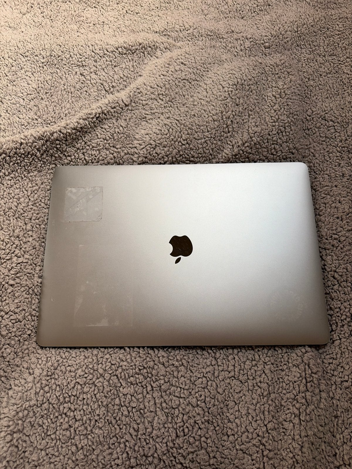 MacBook Pro 2019 (A2141) - Defect Moederbord - Voor onderdel, Computers en Software, Ophalen of Verzenden, Niet werkend, 16 inch