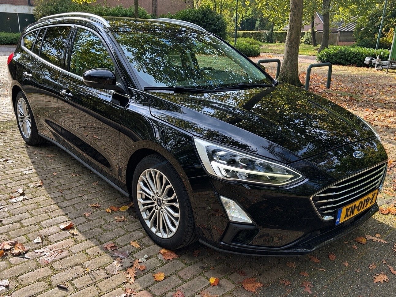 Ford Focus 1.0 Ecoboost 125pk 2019 Zwart, 1283 kg, Zwart, Origineel Nederlands, Stationwagon